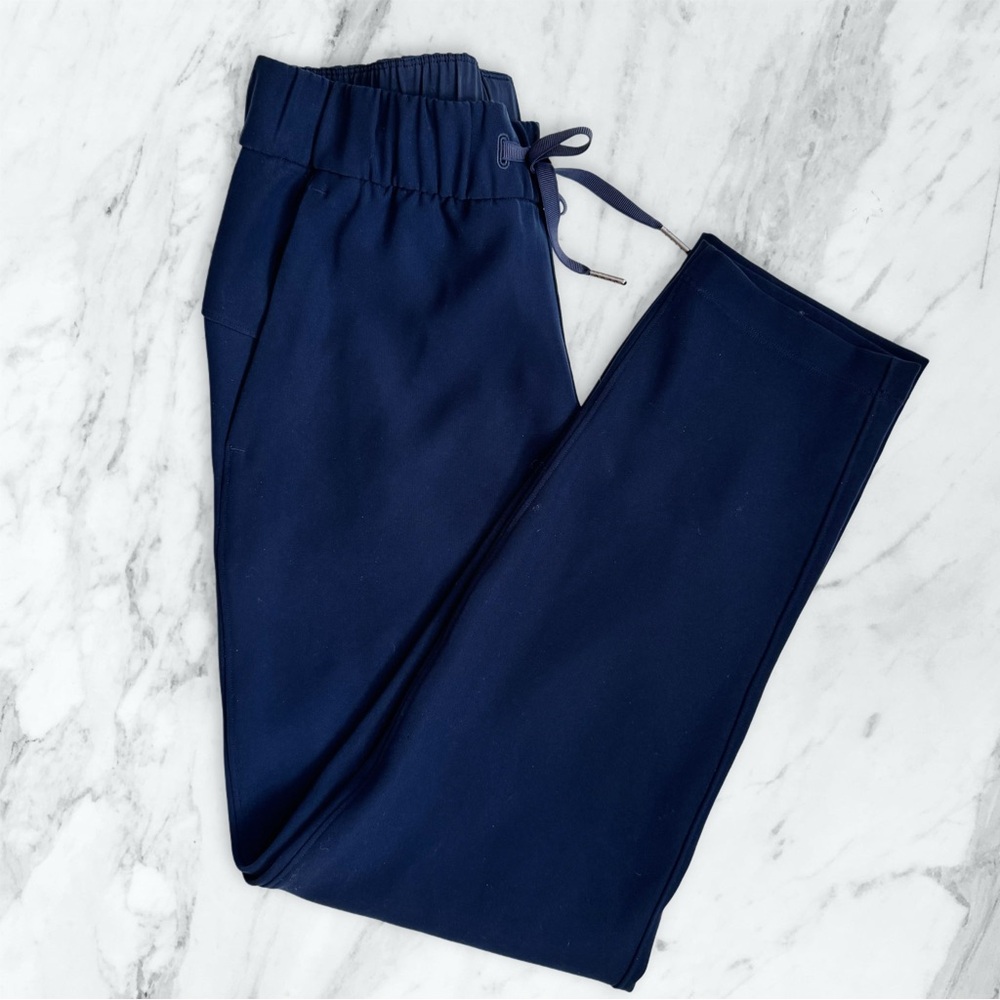 Lululemon Women’s On The Fly Athletic Straight Leg Pants - size 4